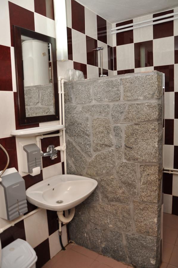 Inn Cakmara Raška Kültér fotó